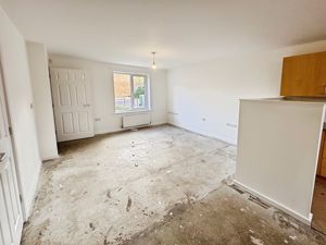 Photo 7- click for photo gallery